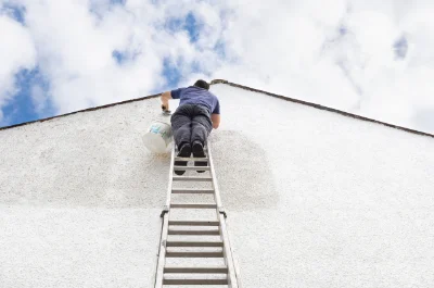 Peinture extérieure à Aujac — façades et ravalement